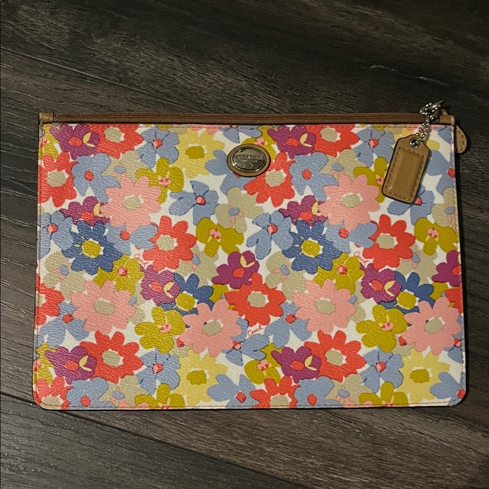 Coach Floral Multicolor Clutch in excellent condition